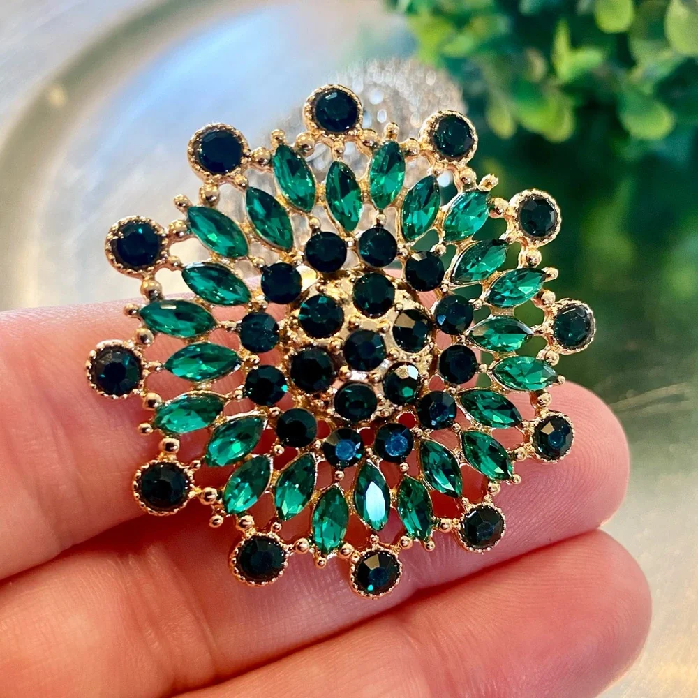 Rhinestone Flower Fashion Ring Green ~ New